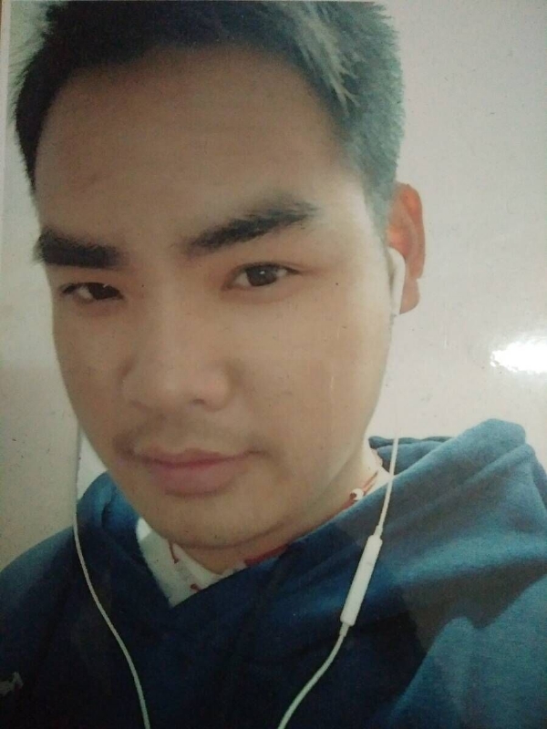 渴望爱的第一张照片--浦北认干亲服务网